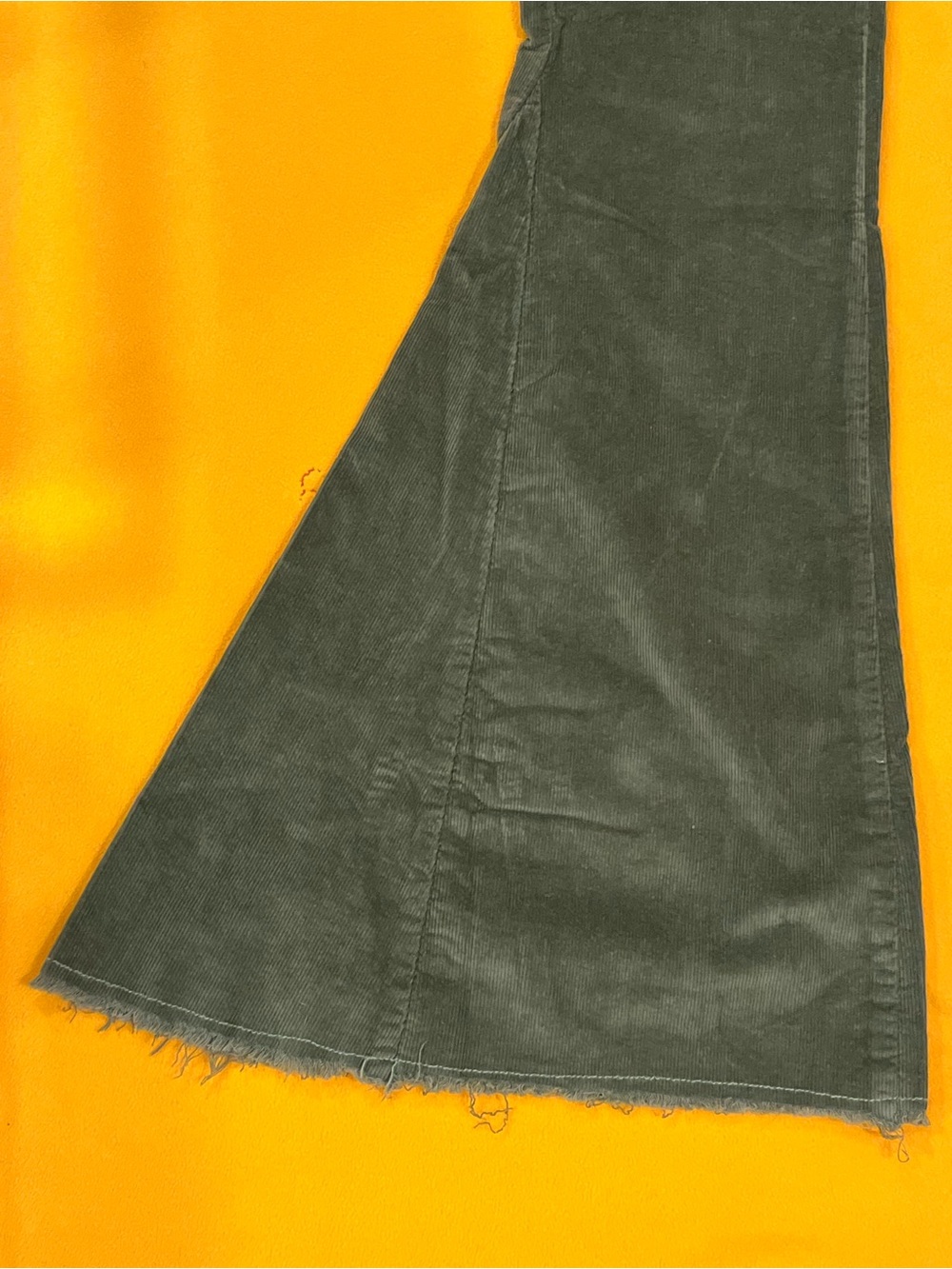 Bell bottom corduroy pants. Raw hem. Flare. Bohemian. Olive green. M. NWT - Picture 5 of 14